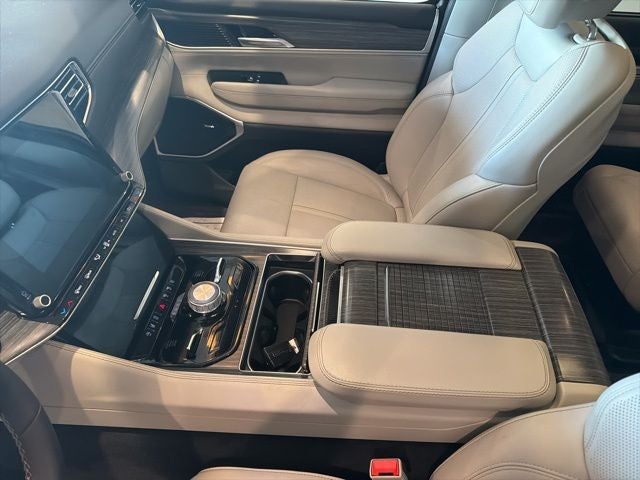 2023 Jeep Wagoneer Series III