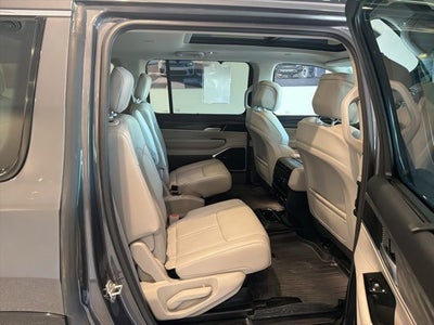 2023 Jeep Wagoneer Series III