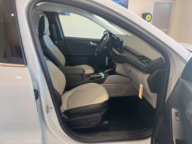 2025 Ford Escape Plug-In Hybrid Base