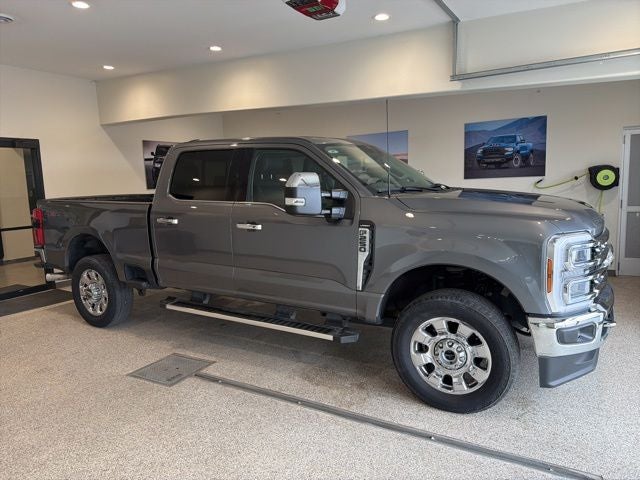 2024 Ford F-250 Lariat 4x4 Crew Cab 6-3/4' Box's photo