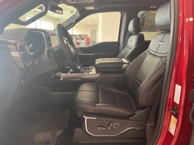 2025 Ford F-150 Platinum