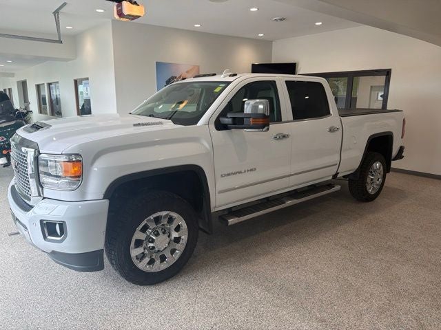 2017 GMC Sierra 2500HD Denali