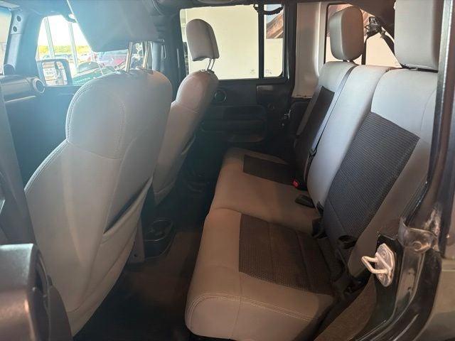 2010 Jeep Wrangler Unlimited Sahara