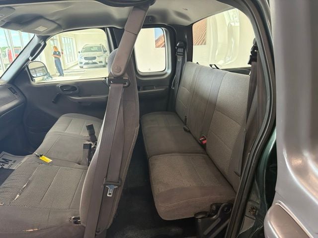 2003 Ford F-150 XL