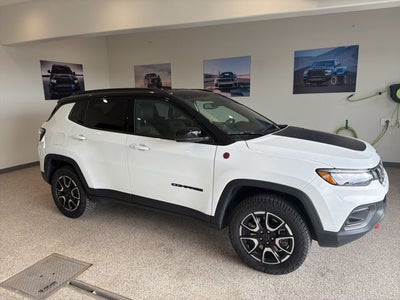 2025 Jeep Compass Trailhawk