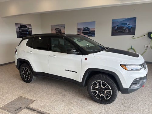 2025 Jeep Compass Trailhawk