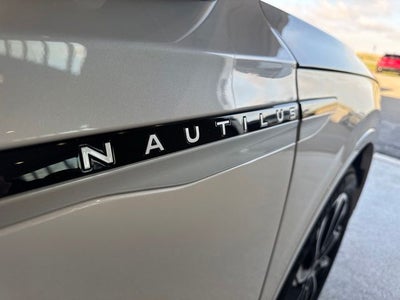 2024 Lincoln Nautilus Reserve