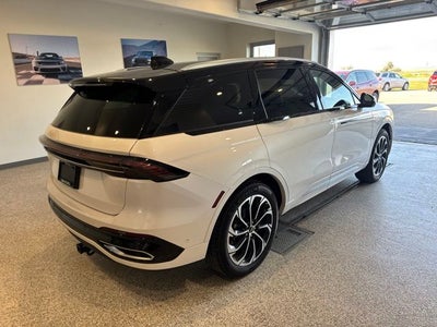 2024 Lincoln Nautilus Reserve