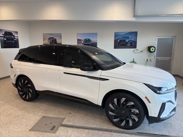 2024 Lincoln Nautilus Reserve