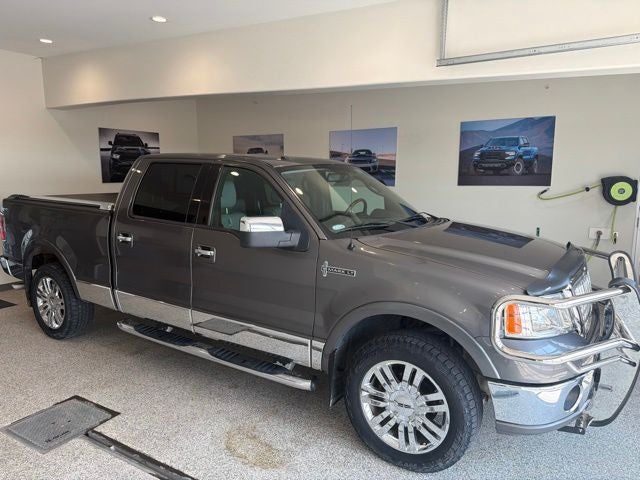 2007 Lincoln Mark LT Base
